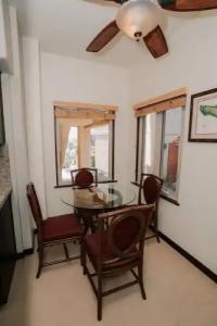 Pantai Inn - 107