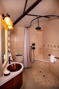 Pantai Inn - 162
