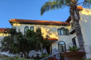 Grande Colonial La Jolla, San Diego