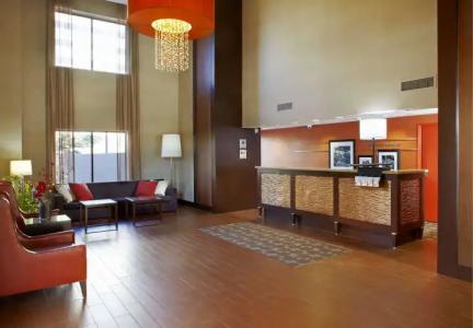 Hampton Inn Phoenix - Biltmore - 1