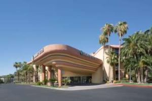 Embassy Suites by Hilton Phoenix Biltmore, Phoenix