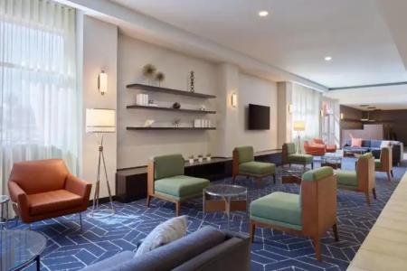 Courtyard by Marriott Los Angeles Westside - 2