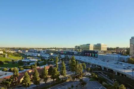 Courtyard by Marriott Los Angeles Westside - 34