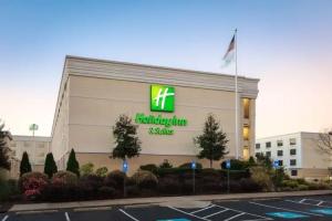 Holiday Inn & Suites Atlanta Airport North, an IHG Hotel, Atlanta