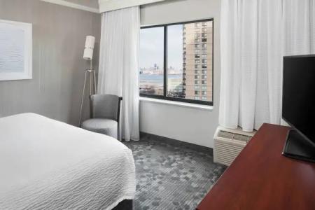 Courtyard By Marriott Jersey City Newport - 121