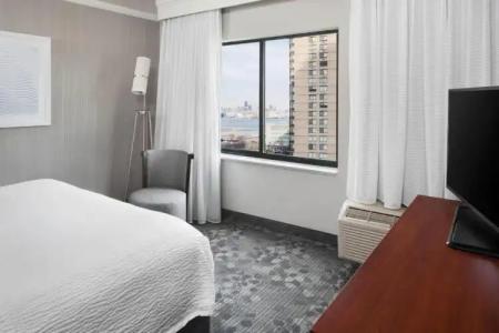 Courtyard By Marriott Jersey City Newport - 124