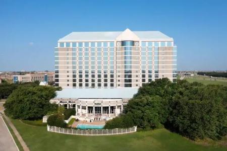 Renaissance Dallas North - 100