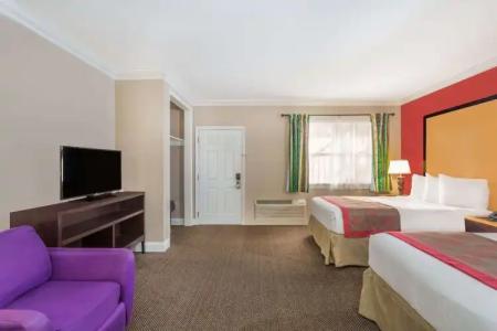 Ramada by Wyndham Miami Springs/Miami International Airport - 32