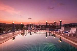 The Crystal Beach Hotel, Patong