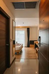 iCheck inn Central Patong - 74