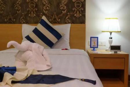 iCheck inn Central Patong - 47