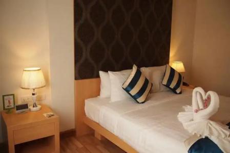iCheck inn Central Patong - 43