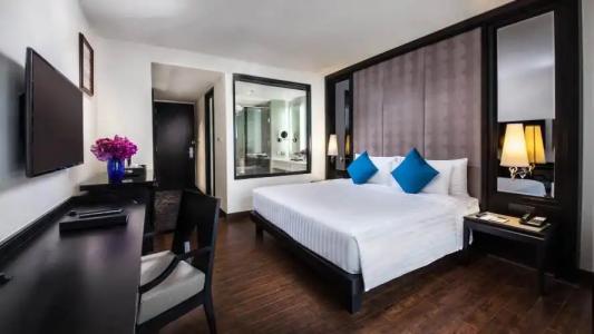 Movenpick Sukhumvit 15 Bangkok - SHA Extra Plus Certified - 131