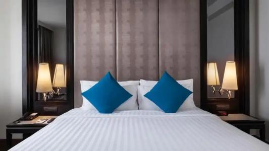 Movenpick Sukhumvit 15 Bangkok - SHA Extra Plus Certified - 135