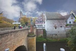 Gasthaus zum Halbmond, Speyer