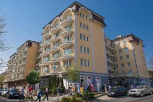 Palace Wellness Apartman Heviz, Heviz