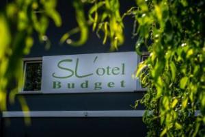 SL'otel Budget, Bernburg