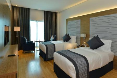 Ramada by Wyndham Manama City Centre - 2