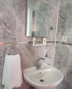 Nostalgia World OTEL - 52