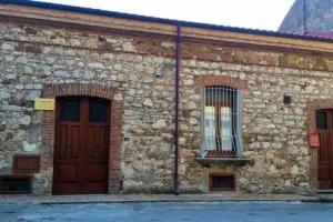 Stone House, Capaccio