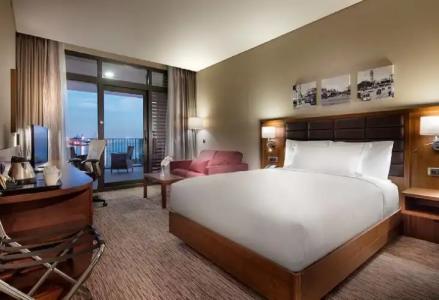 Hilton Garden Inn Izmir Bayrakli - 72