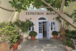 Zephyros Hotel, Kamari