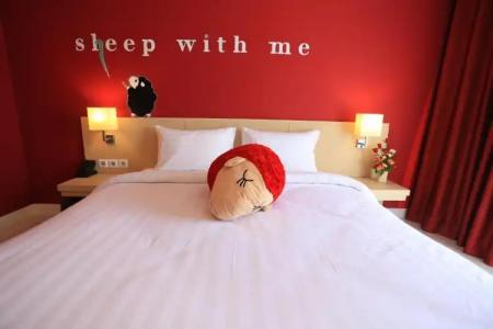 SLEEP WITH ME design @ patong (SHA Plus+) - 100