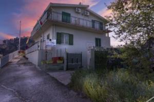 Bed & Breakfast «B&B Gàttina», Brolo