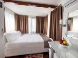 Economy Family room