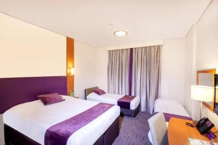 Premier Inn Abu Dhabi International Airport - 3