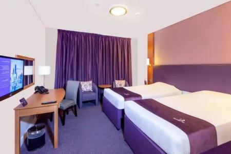 Premier Inn Abu Dhabi International Airport - 41