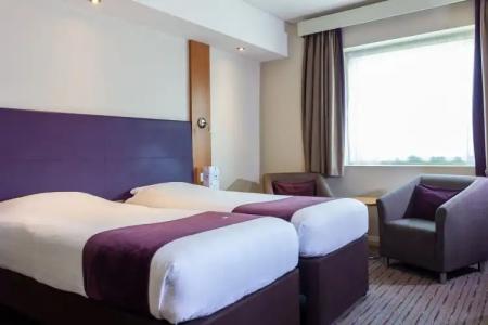 Premier Inn Abu Dhabi International Airport - 2