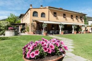 Giardino della Pieve Relais, Cascina