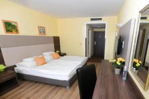 Jade Hotel-Ezusthid Hotel, Veszprem