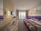 Deluxe Double room with balcony and with partial sea view