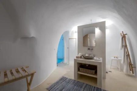 Iconic Santorini, a Boutique Cave - 78