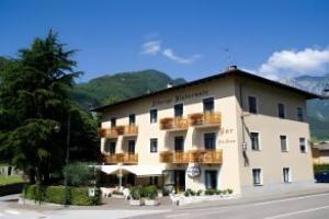 Hotel Antica Croce - Gardaslowemotion, Tenno