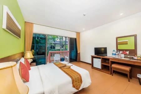 Kata Sea Breeze Resort - SHA Plus - 100