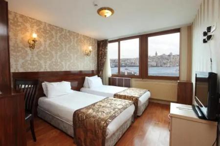 Golden Horn Istanbul - 124