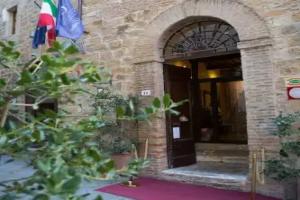 TORRE CAMALDOLI B&B - Borgo Capitano Collection - Albergo diffuso, San Quirico d'Orcia