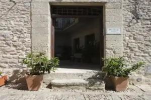 Apartment Hotel «Erice Pietre Antiche», Erice