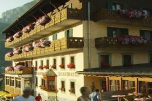 Corvara - Hotels