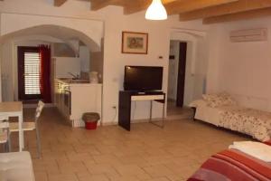 Guest House «La Corte Del Borgo Antico», Bari