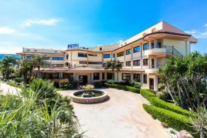 Hotel Santa Chiara, Capo Vaticano