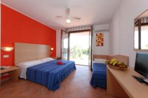 Torre Santa Sabina - Hotels