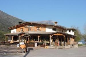 Apartment Hotel «Camping Al Lago», Pieve di Ledro