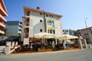 Hotel Swiss Holiday, Budva