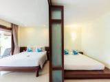 Deluxe Quadruple room with pool view