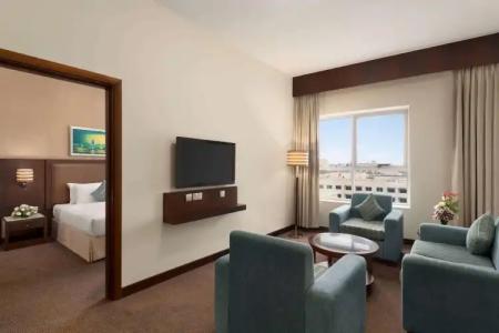 Ramada by Wyndham Dubai Deira - 81