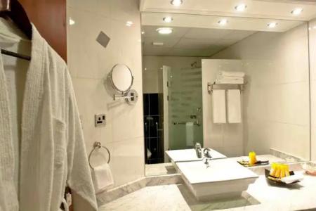Best Western Plus Doha - 11